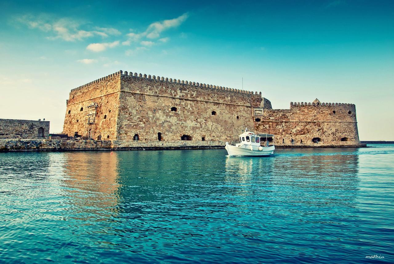 Heraklion Youth Hostel מראה חיצוני תמונה